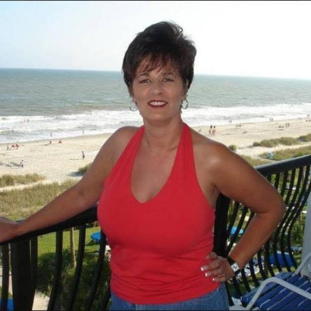 Meet your Posher, Lois